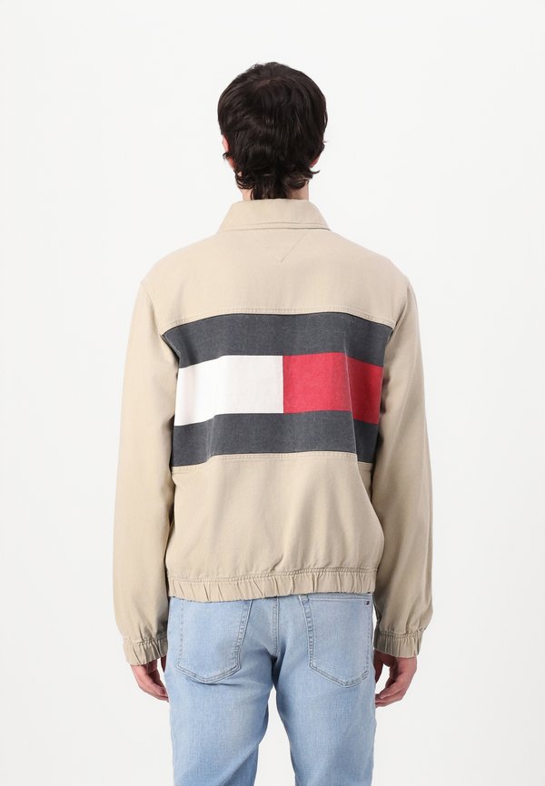 ESSENTIAL FLAG JACKET - Bomber Jacket - silt4