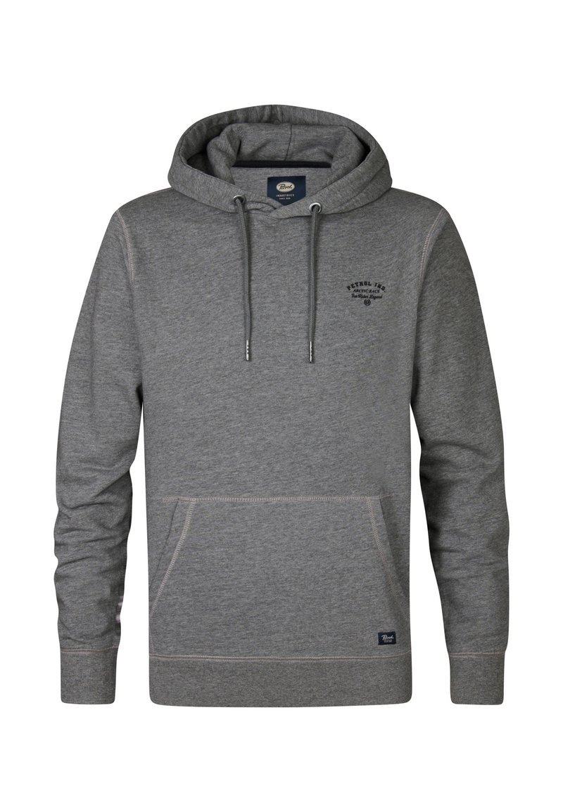 Sudadera gris hecha de tejido suave, con capucha ajustable, bolsillo tipo canguro en el frontal y un discreto logo en el pecho.