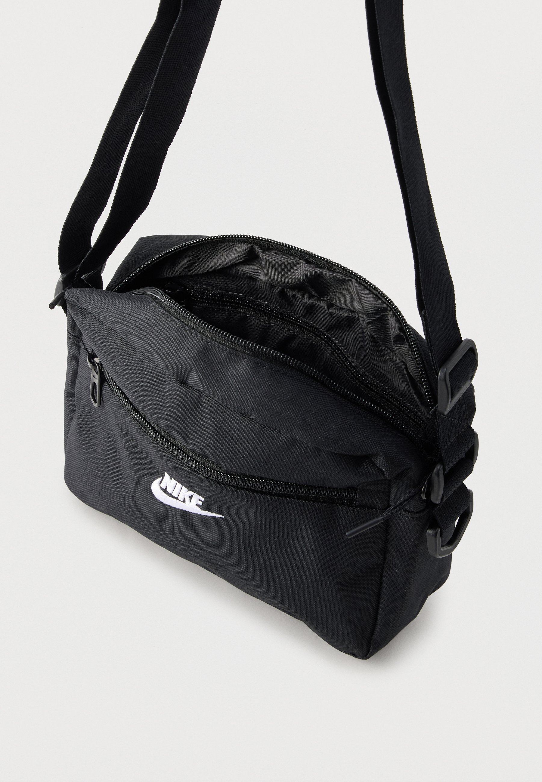 NIKE バック Nike Sportswear HERITAGE CROSSBODY UNISEX - Cross body bag - black