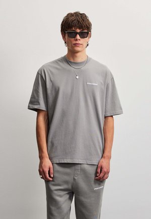 Pegador, LOGO OVERSIZED TEE - T-shirt basic - washed grey