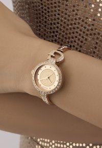 Guess GISELLE - Käekell - rose gold tone