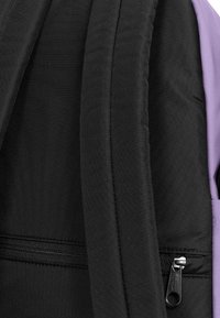 Eastpak DAY PAK'R - Mochila - lavender lilac