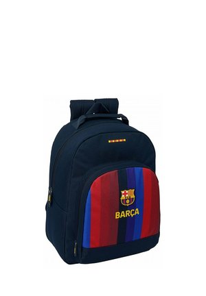 Ciemnoniebieski plecak z przednią kieszenią z czerwono-niebieskimi pionowymi paskami, herbem FC Barcelona i żółtym tekstem "BARÇA".
