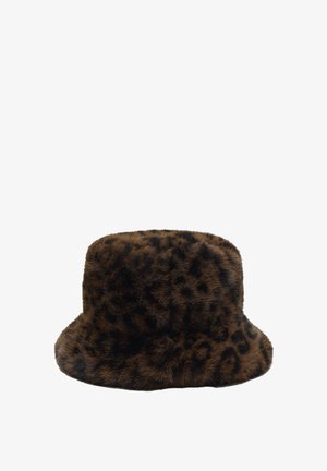 Hnedý umelý kožušinový klobúk v tvare vedra s leopardím vzorom. Mäkká textura, zaoblený tvar a široký okraj na spodnej strane pre ochranu.