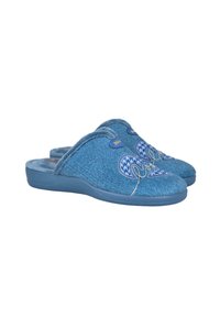 Zapatillas de textil azules con un acabado texturizado, que presentan corazones azules bordados y acentos amarillos. Diseño tipo slip-on con punta redondeada.