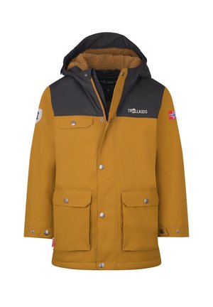 Kinder-Winterjacke in Senfgelb und Dunkelgrau mit Kapuze, Fronttaschen, silbernen Druckknöpfen und norwegischem Flaggenaufnäher am Ärmel.