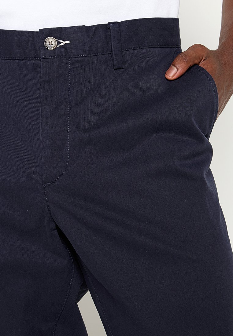 SLIM FIT