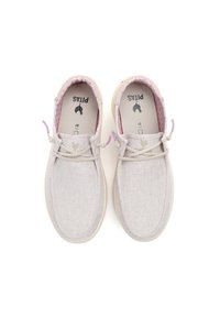 Light gray canvas slip-on shoes with a cream rubber sole. Features pink accents and a textured interior lining with printed pattern.