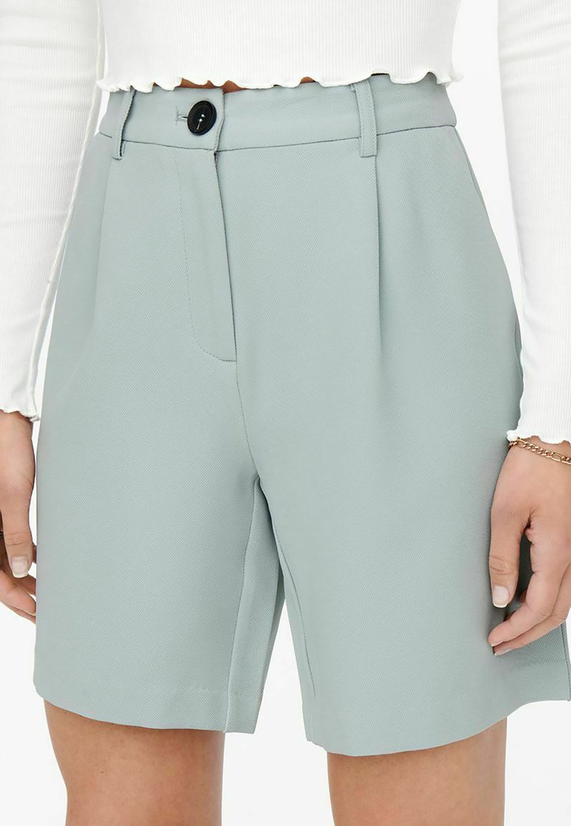 Damen Kleider | ONLY Shorts pearl blue/hellblau - WN99509 Damen Kleider | ONLY Shorts pearl blue/hellblau - WN99509