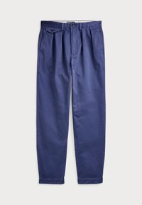 Pantalones de algodón azul marino con un corte relajado, que cuentan con pliegues frontales, trabillas para cinturón y dos bolsillos laterales con cierres de botón.
