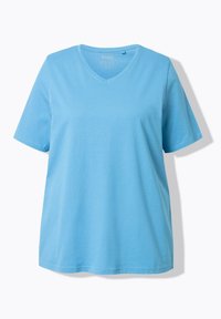 Vaaleansininen, lyhythihainen V-pääntie t-paita, joka on valmistettu pehmeästä kankaasta. T-paidassa on rento malli ja hienovaraisia ompelutietoja kaula-aukossa ja helman reunassa.