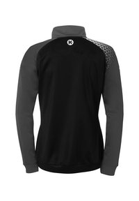 Zwart en grijs sportjack met een hoge kraag, een soepele textuur en geometrische patroonelementen op de schouders; heeft een logo op de achterkant.