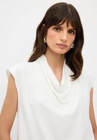 adL Bluse - beige