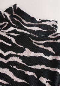 Niewybrane, zebra