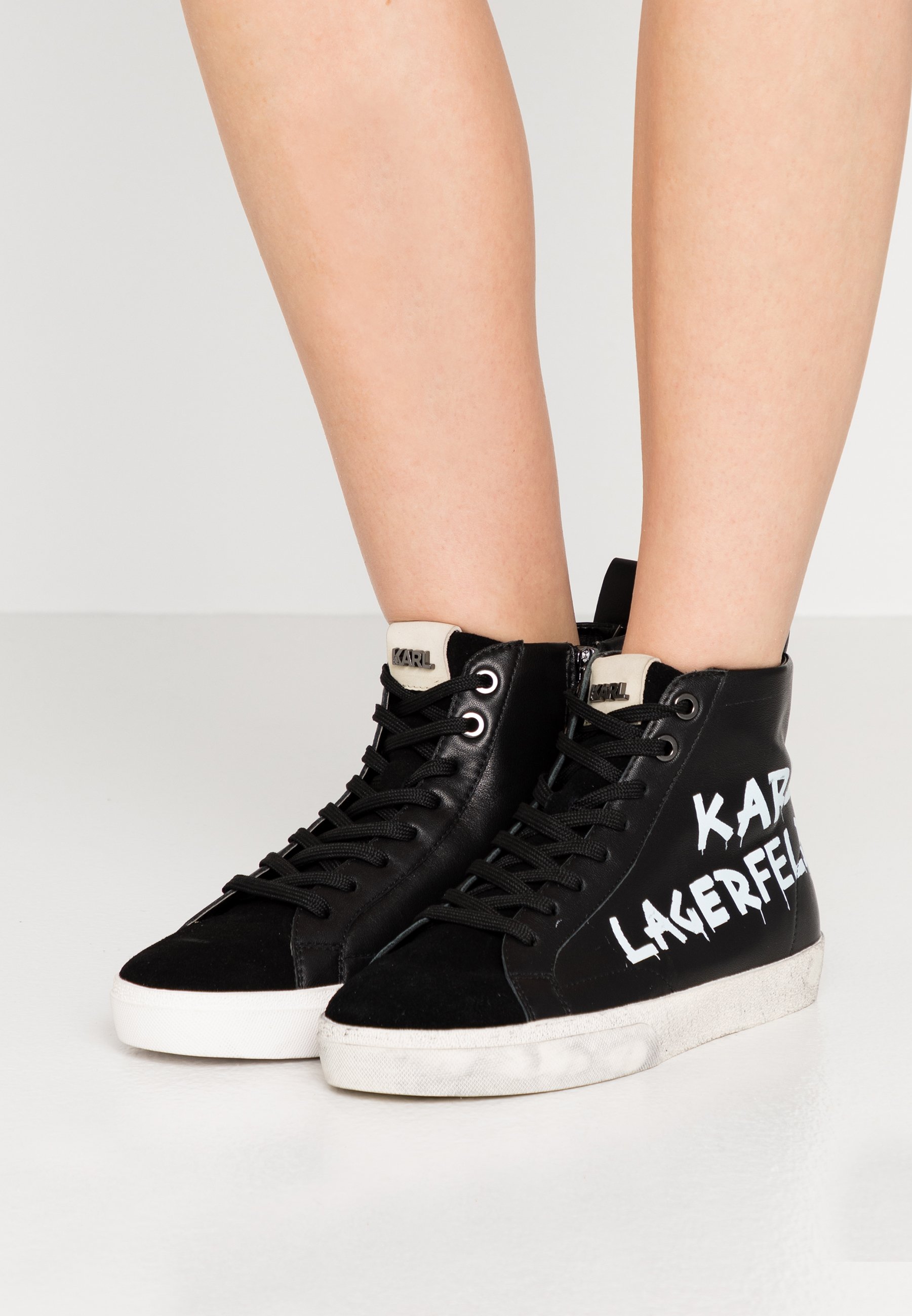 KARL LAGERFELD SKOOL BRUSH LOGO Höga sneakers black KARL LAGERFELD KAPRI MAISON Höga sneakers black Zalando.se