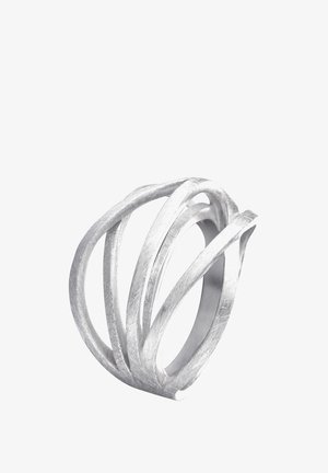 Zilveren ring met verstrengelde banden, een gestructureerde afwerking en gladde randen, wat zorgt voor een open, geometrisch ontwerp.