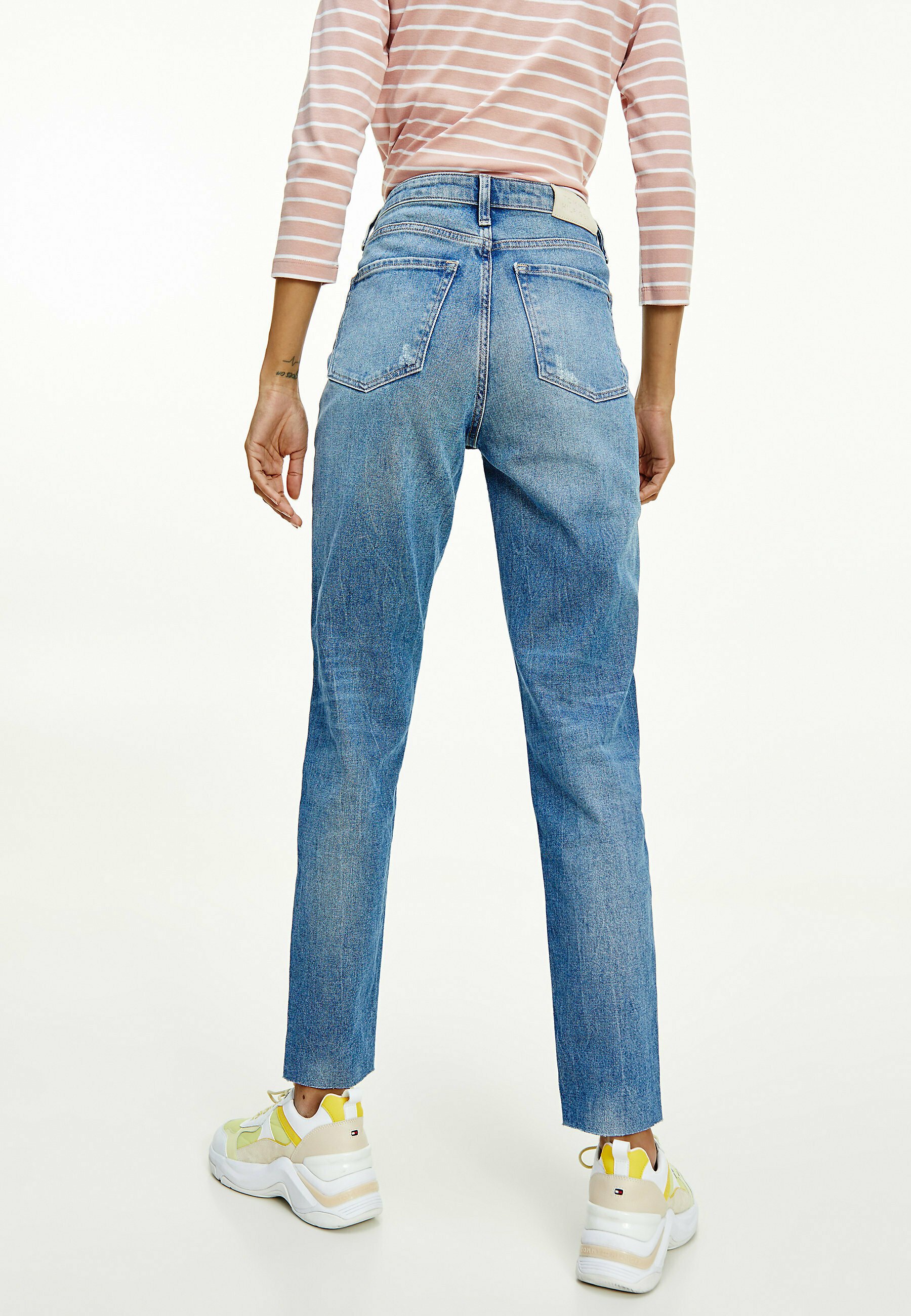 Tommy Hilfiger GRAMERCY MOM HIGH RISE - Jeans Tapered Fit - lay/blue -  Zalando.de