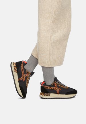 Sneakers laag - black