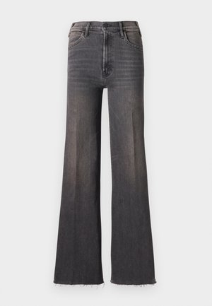Jean large taille haute noir délavé avec fermeture à bouton, poches avant et ourlets effilochés.