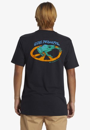 Black cotton t-shirt featuring a colorful frog design with the text “STAY PEACEFUL” and a peace sign on the back. Short sleeves, standard fit.