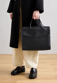 Non sélectionné, black