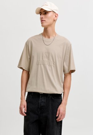 Jack & Jones, JORFREDERIKSBERG MONOGRAM TEE - T-shirt print - feather gray