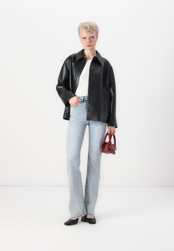 TROUSERS - Bootcut jeans - light bleached wash2