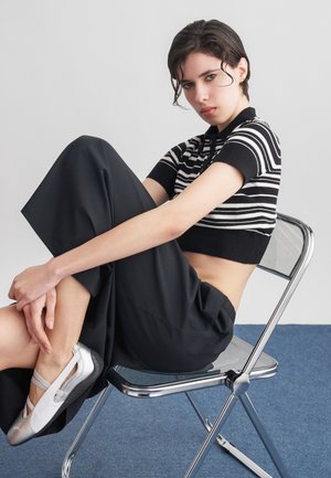 THE TENNIS - Polokošeľa - black