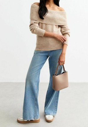 Sweter