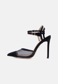 Επιλέχθηκε, jet black