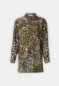 Camicia a stampa leopardata con design a bottone, realizzata in materiale liscio. Presenta maniche lunghe e un colletto classico nei toni del beige, marrone e nero.