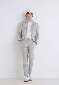Selected Homme SLHSLIM CEDRIC STRUCTURE SUIT - Odijelo - light green melange