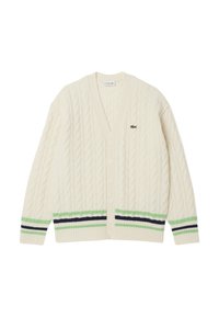 Cardigan crema a maglia cable con scollo a V, strisce verdi e blu navy all'orlo e un piccolo logo Lacoste sul lato sinistro del petto. Sei bottoni sulla parte anteriore.