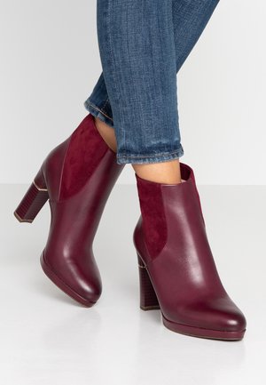 Kotníková obuv na vysokém podpatku - bordeaux