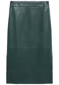 Jupe midi en similicuir vert foncé, coupe droite avec un détail de couture subtil près de l'ourlet.
