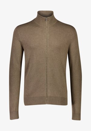 Neulepaita hillityssä ruskeassa värissä, jossa on korkea kaulus ja täyspitkä vetoketju, ribbetyt hihansuut ja helma saavat aikaan istuvan ilmeen.