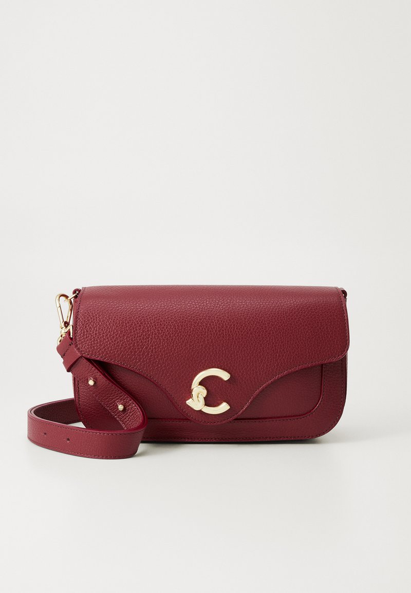 Sac Bandoulière Crossbody COCCINELLE Best En Cuir De Vache - Couleur Ribes (violet), NEUF Avec étiquettes !