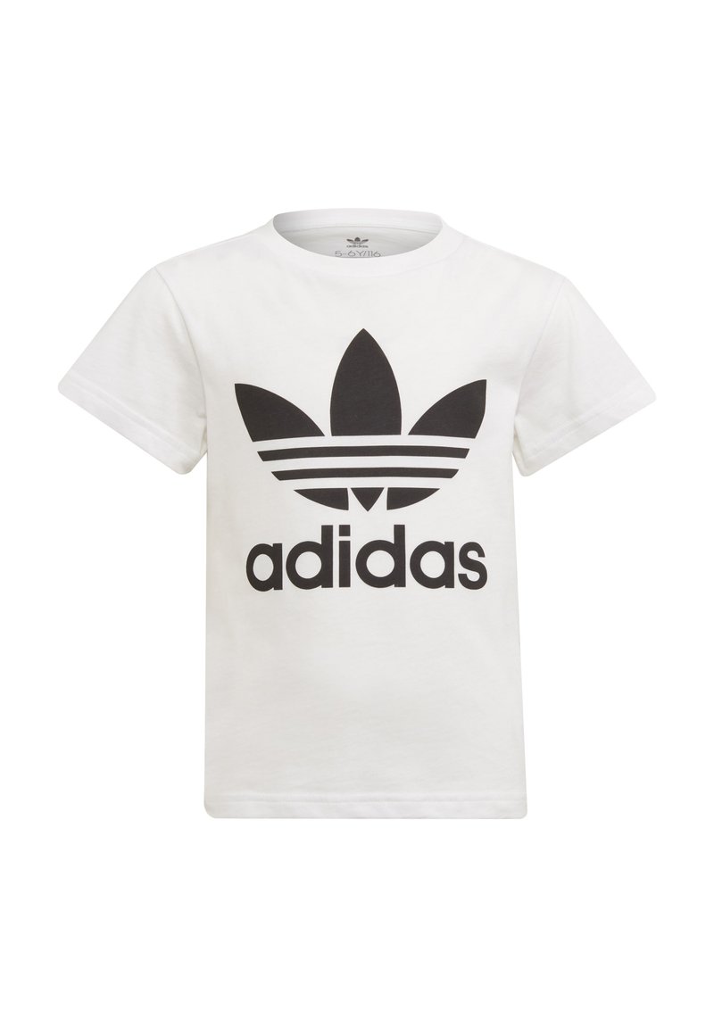 Bijela pamučna majica s okruglim izrezom, kratkim rukavima, s velikim crnim Adidas logo-om i tri crne pruge ispod logo-a.