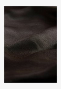 Odabrano, chocolate brown