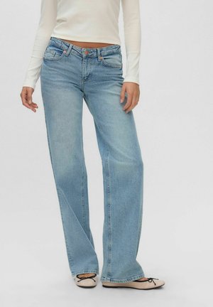 Vero Moda, WIDE-FIT JEANS VMVANESSA-STRETCH LOW RISE WIDE LEG FIT JEANS - Coupe large - light blue denim