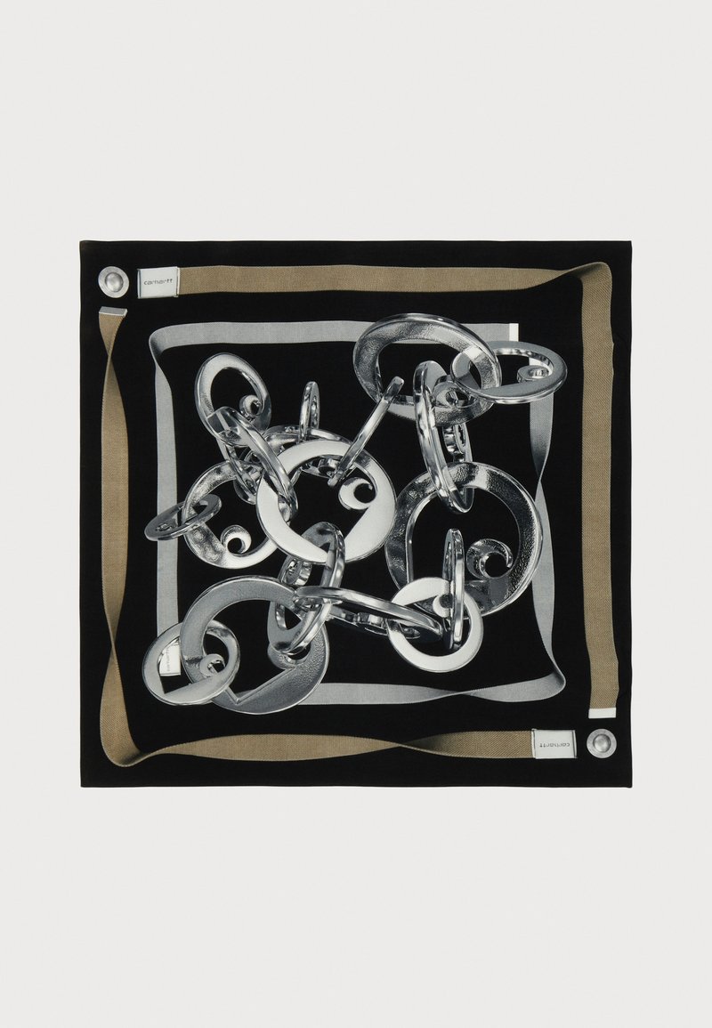 Melnā un bežā zīda šalle ar sudrabainu ķēdes dizainu, kas ietver apļveida savienojumus un viļņveida rakstus, ar kontrastējošu taisnstūra apmali.