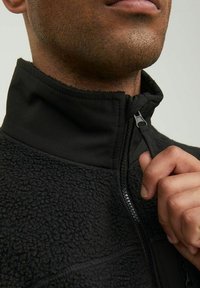 R.D.D. ROYAL DENIM DIVISION RDD AXL - Flīsa jaka - black