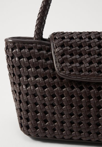 Elleme COURRIER - Käsilaukku - dark brown