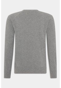Grauer gestrickter Pullover mit langen Ärmeln, Rundhalsausschnitt und glatter Textur. Er zeichnet sich durch ein einfaches Design ohne sichtbare Muster oder Akzente aus.