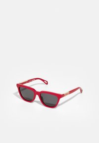 Selected, red