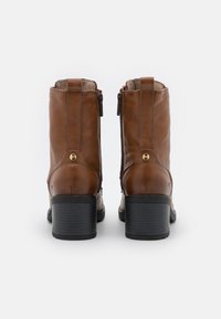 Mustang Botine cu șireturi - cognac