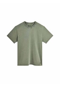 T-shirt en coton vert olive avec un col rond et des manches courtes. Présente une texture douce et un détail de logo discret près de l'ourlet.