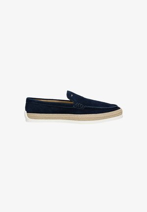 Marineblaue Wildleder Slipper mit einer gewebten Jutesohle und einer weißen Gummisohle, mit einer abgerundeten Zehenform und subtilen Nähten.