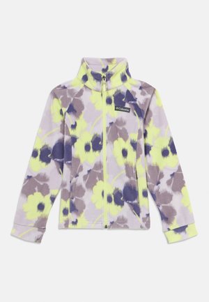 Fleecová bunda so zipsom, ktorá má fialový, žltý a sivý kvetinový vzor. Vysoký golier, raglánové rukávy a značková nášivka na hrudi.