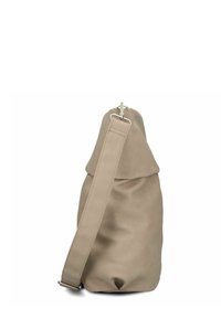 Borsa in pelle beige con un design morbido e sgualcito. Presenta una larga tracolla e una chiusura superiore con cordino. Texture liscia con una base arrotondata.